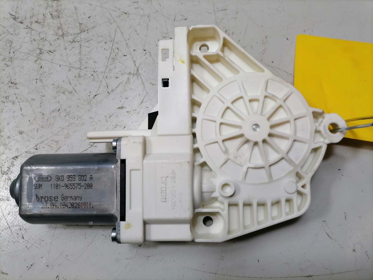 Audi A4 8K B8 original Fensterhebermotor vorn rechts Bj.2010